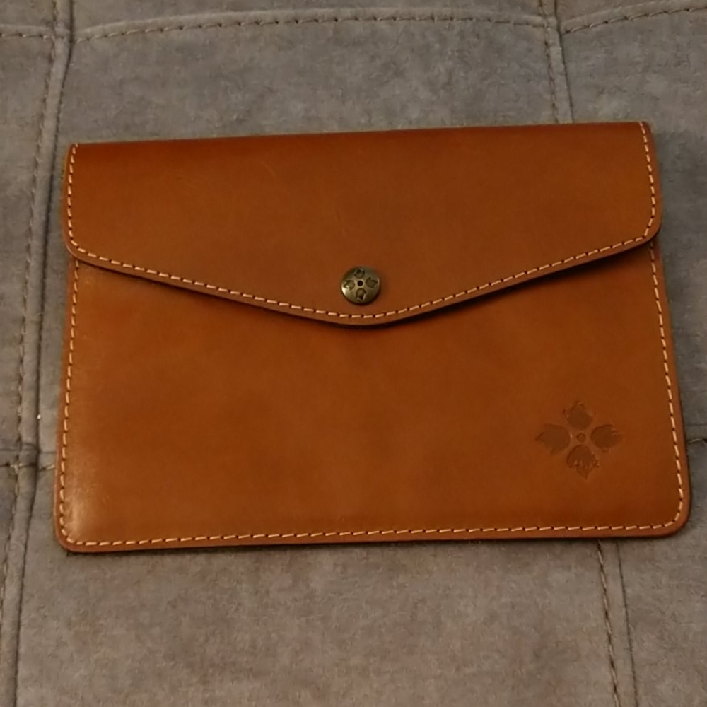 Patricia Nash Midi Heritage Tan Leather Clutch Bag
